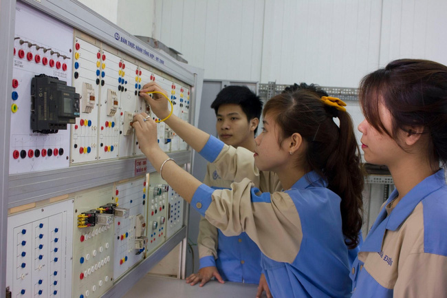 Kinh nghiệm từ Hàn Quốc và bài học cho các bạn trẻ Việt Nam trước ngưỡng cửa chọn nghề, lập nghiệp
