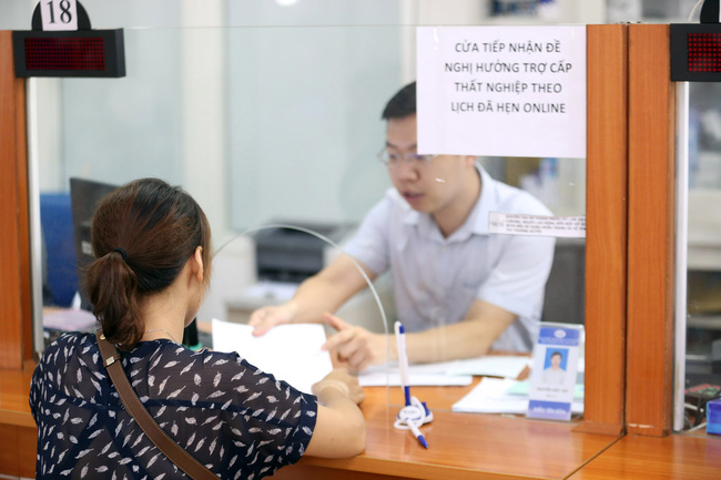 Trung tâm Dịch vụ việc làm Hà Nội: Hơn 35.000 lao động đến làm thủ tục đăng ký bảo hiểm thất nghiệp