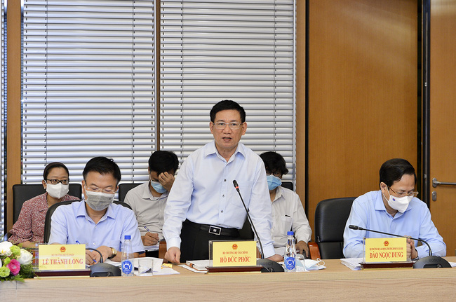 Bộ trưởng Đào Ngọc Dung: Sẽ có chính sách cấp bách hỗ trợ người lao động, tập trung vào 3 nhóm chính