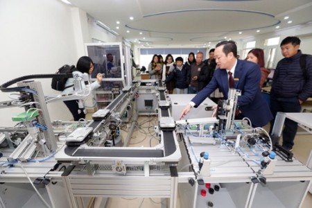 Trường Cao đẳng cơ điện Hà Nội: Gắn đào tạo với tuyển dụng và việc làm