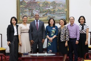Thứ trưởng Nguyễn Thị Hà tiếp Đại sứ Botswana