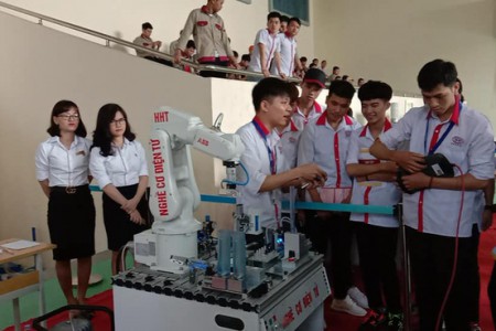 Tổng cục Giáo dục nghề nghiệp điều chỉnh thời gian tổ chức 3 cuộc thi