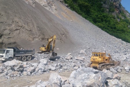 Quảng Ngãi: Hơn 6.000 lao động làm việc trong điều kiện nặng nhọc, độc hại, nguy hiểm