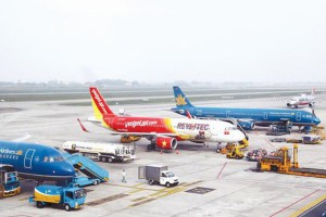 Lao động ngành hàng không: 5,9% nghỉ việc không lương, 94,9% lao động bị giảm lương