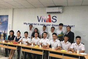 VNAS – Hiện thực hóa ước mơ phi công cho hai chàng trai 2K1