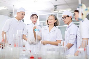 Ngành Dược lương cao nhưng vẫn luôn trong tình trạng thiếu nhân sự