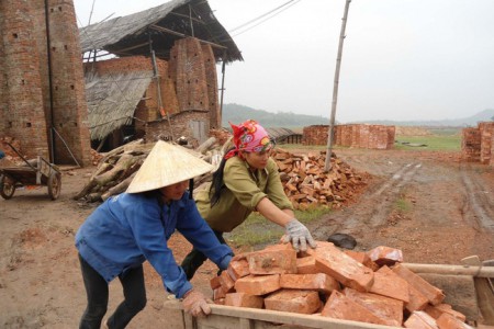 Covid-19: Ảnh hưởng nặng nề đến nhóm lao động phi chính thức