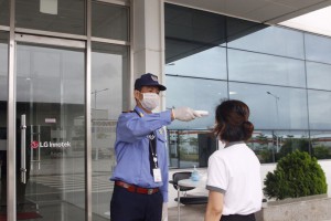 Hải phòng: 3 vụ ngừng việc tập thể, 10.000 lao động bị tạm hoãn hoặc chấm dứt hợp đồng