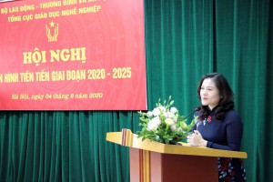 Tổng cục GDNN: Nâng cao chất lượng công tác thi đua, khen thưởng