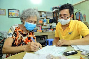 Bộ LĐ-TB&XH đề xuất tăng 15 % lương hưu từ năm 2022 để bù trượt giá