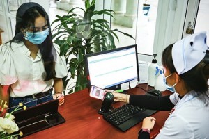 Người dân phản hồi tích cực với việc không cần mang thẻ BHYT giấy khi khám chữa bệnh
