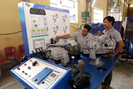 191 Cơ sở giáo dục nghề nghiệp tranh tài tại Hội thi thiết bị đào tạo tự làm