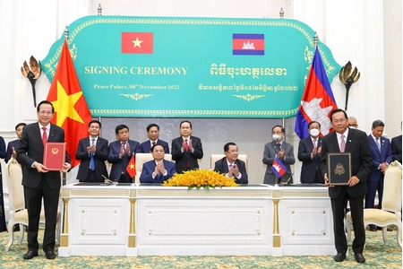 Việt Nam - Campuchia ký kết hợp tác trong lĩnh vực lao động