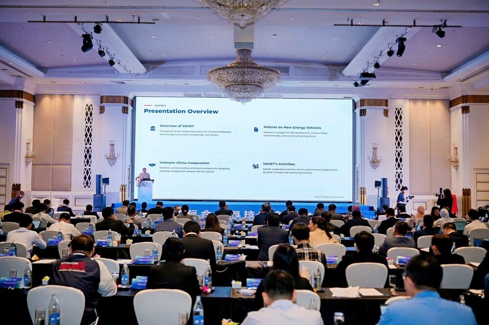 Hội nghị thu hút đông đảo doanh nghiệp, nhà hoạch định chính sách về GDNN nhiều quốc gia tham dự.