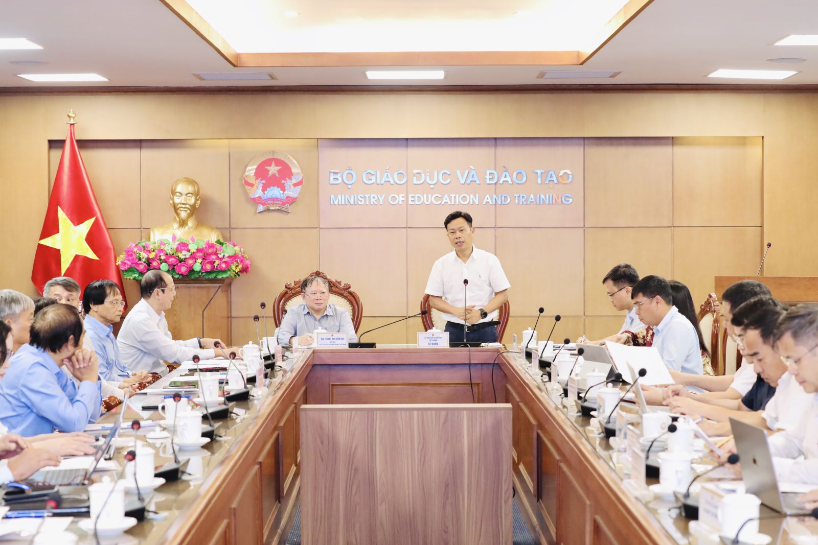 Quang cảnh hội nghị