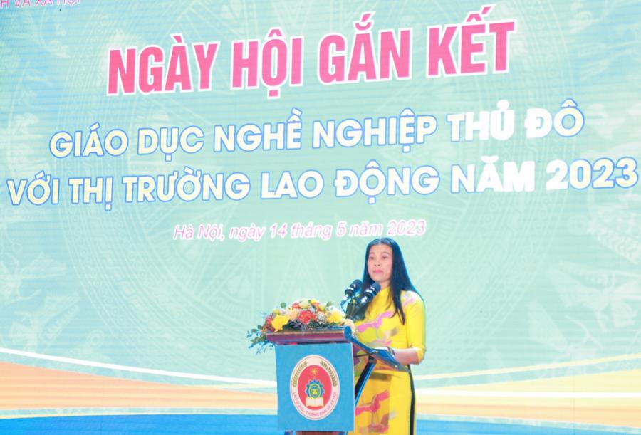 Bà Bạch Liên Hương, Giám đốc Sở Lao động – Thương binh và Xã hội Hà Nội. 